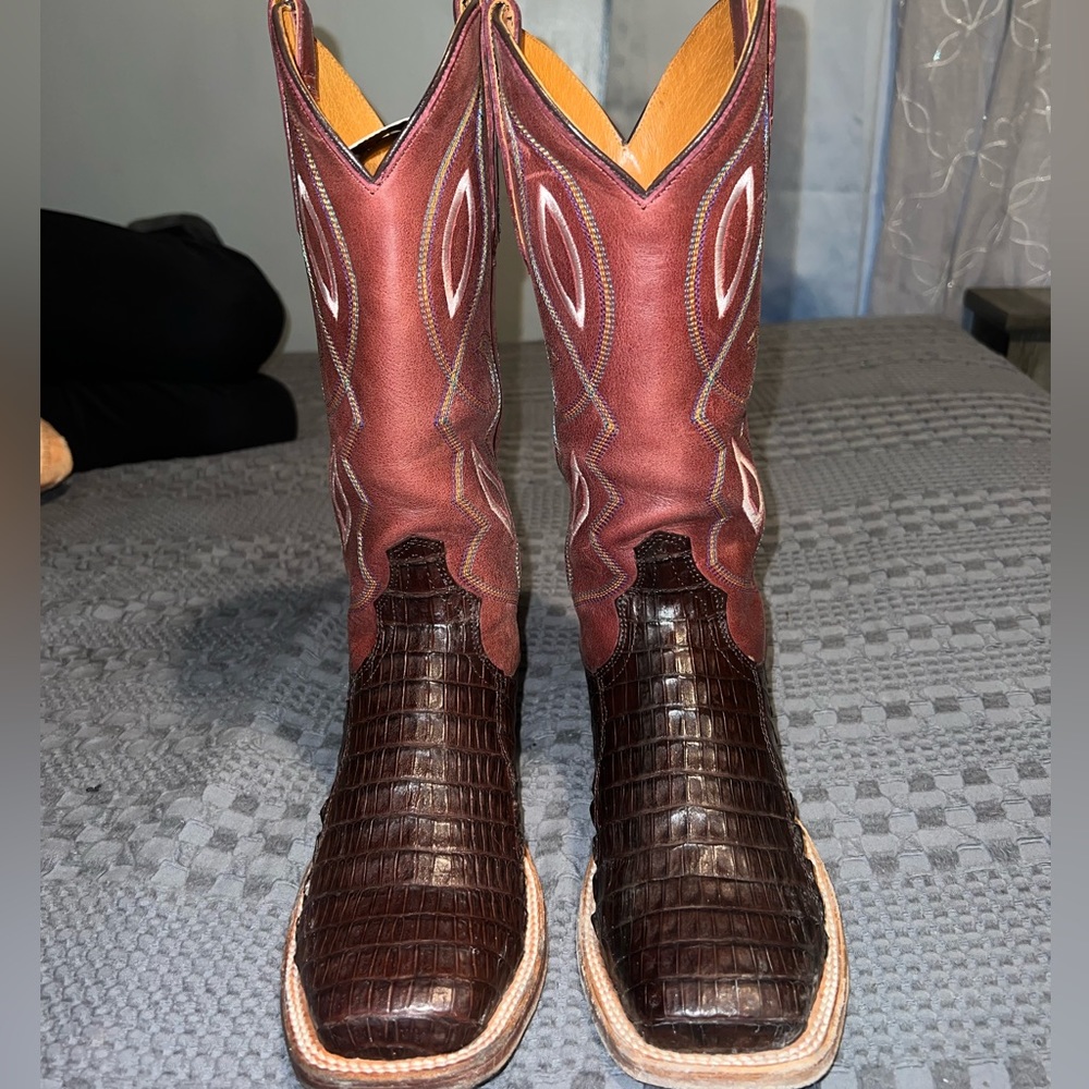Women’s Tony Lama 5401L Brown Caiman Boots
